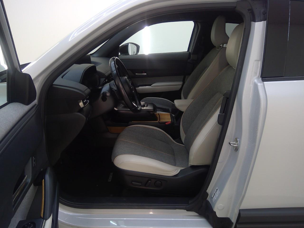 Foto 8 van Mazda MX-30