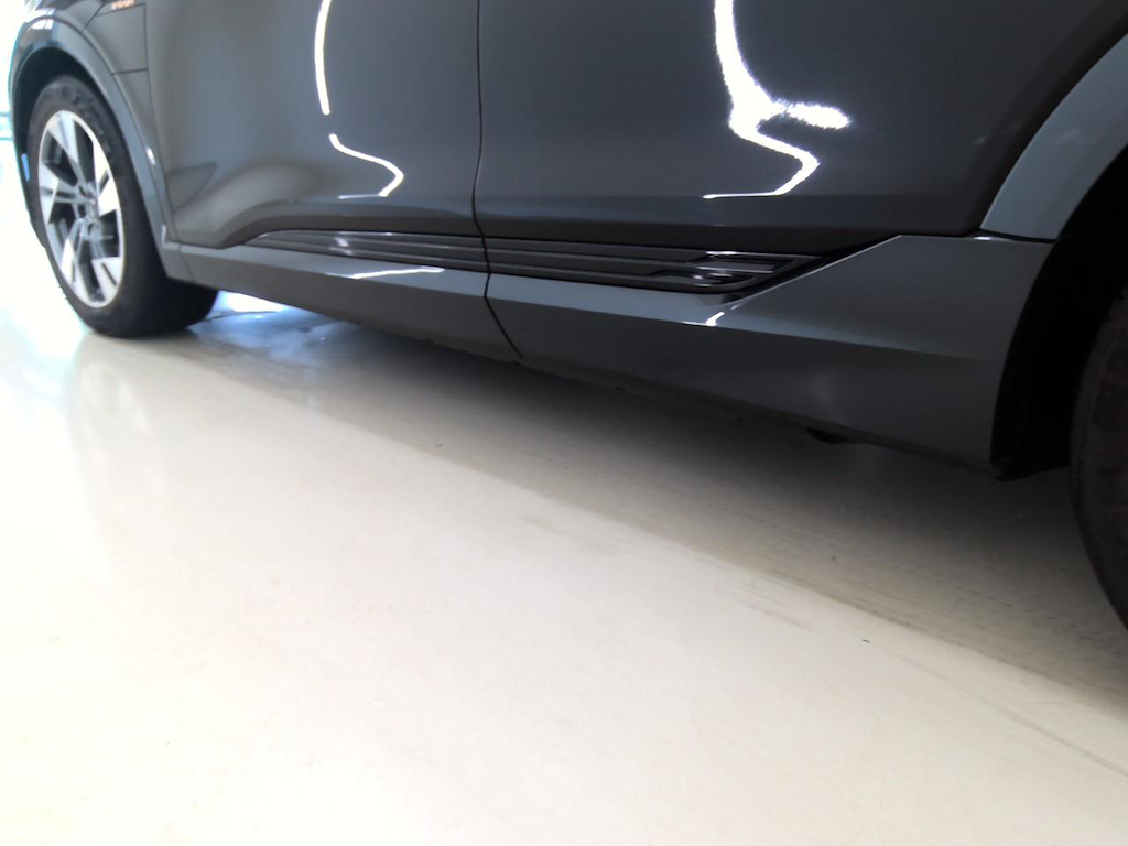 Foto 14 van Audi e-tron