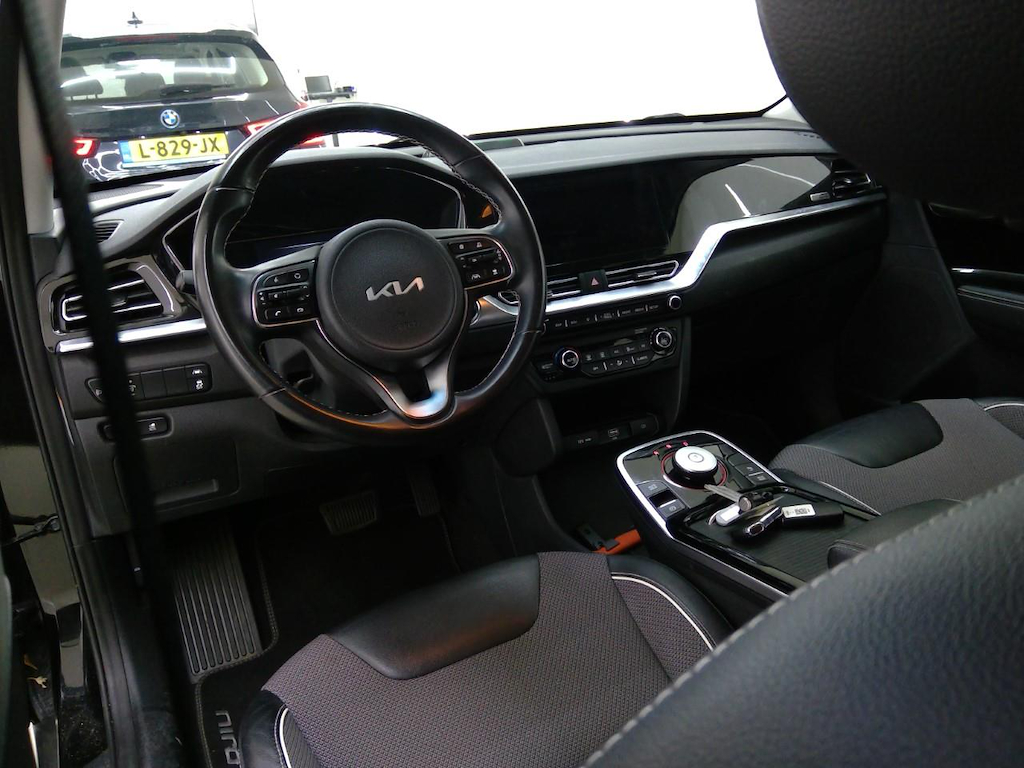 Foto 10 van Kia Niro
