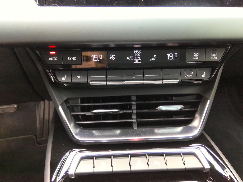 Foto 22 van Audi e-tron GT