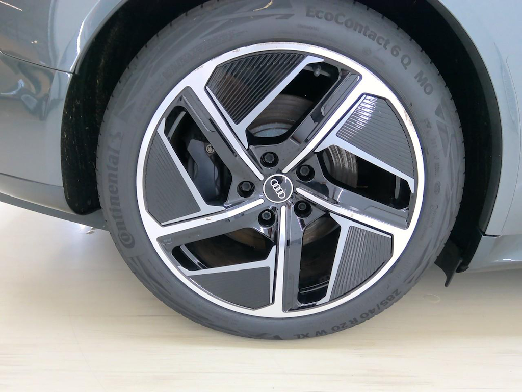 Foto 26 van Audi e-tron GT