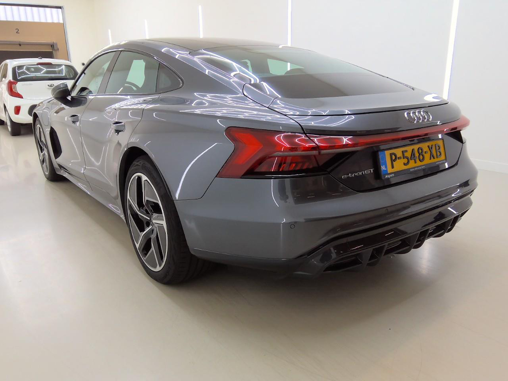 Foto 5 van Audi e-tron GT