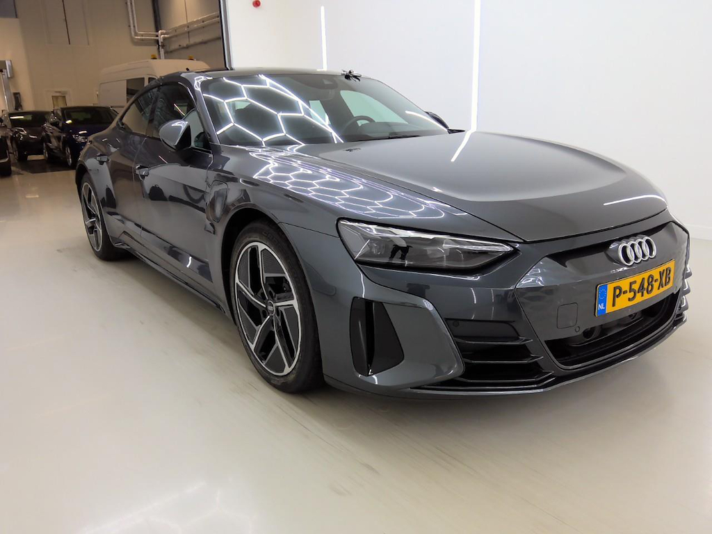 Foto 6 van Audi e-tron GT
