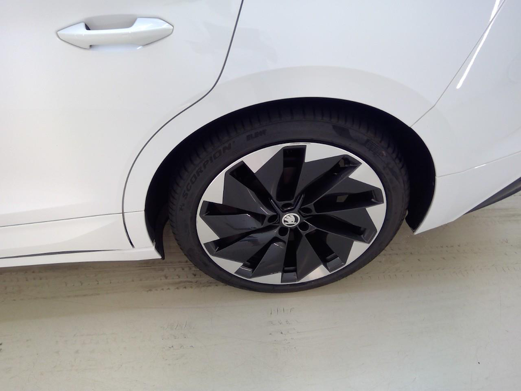 Foto 25 van Skoda Enyaq