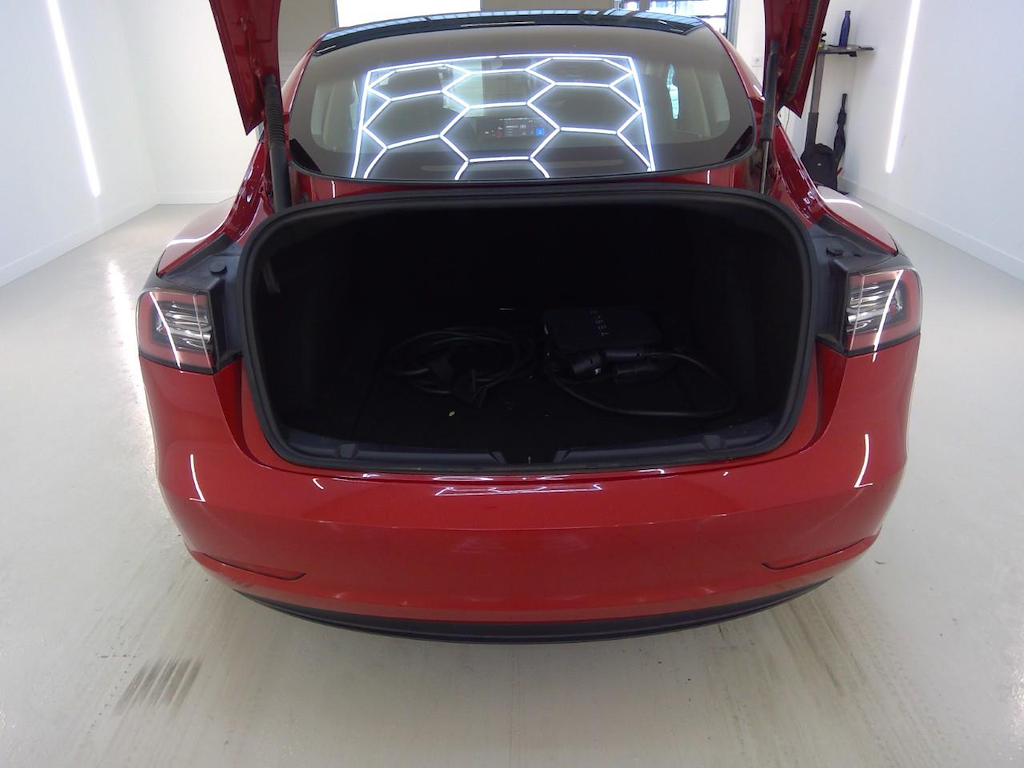 Foto 11 van Tesla Model 3