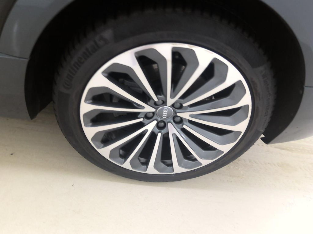 Foto 14 van Audi e-tron
