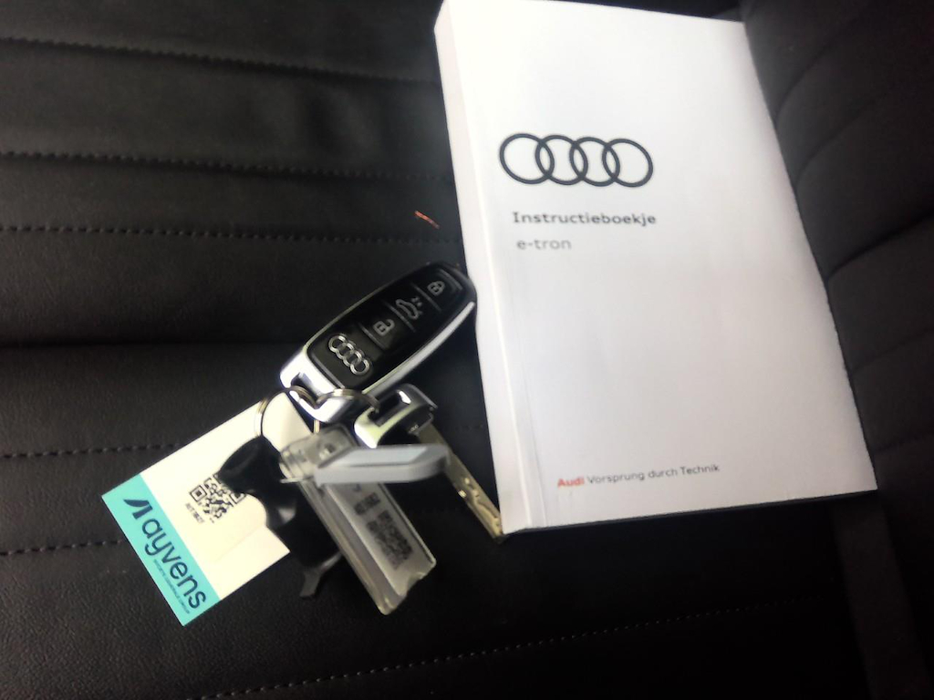 Foto 26 van Audi e-tron