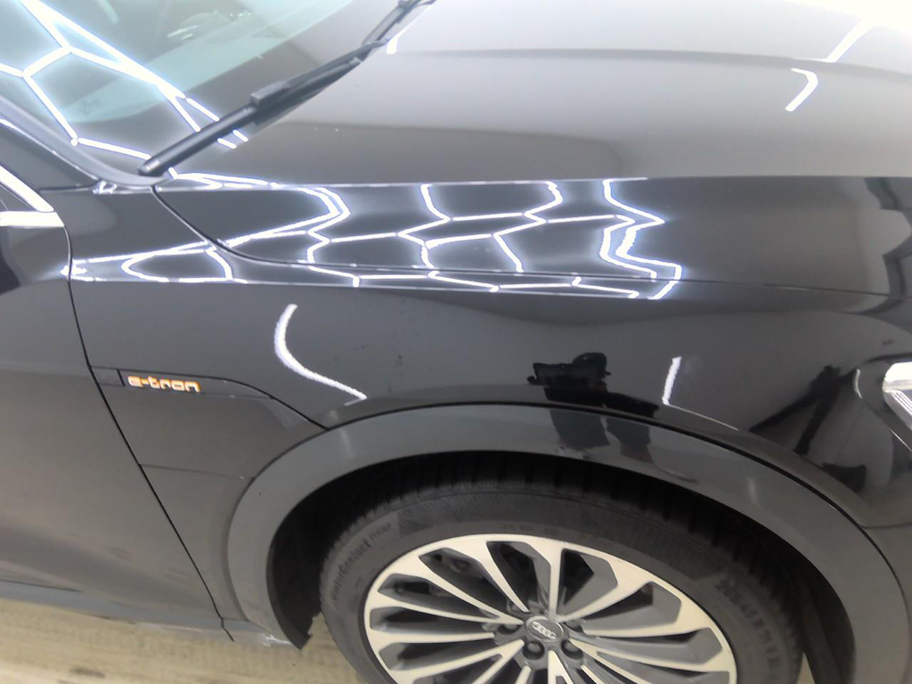 Foto 32 van Audi e-tron