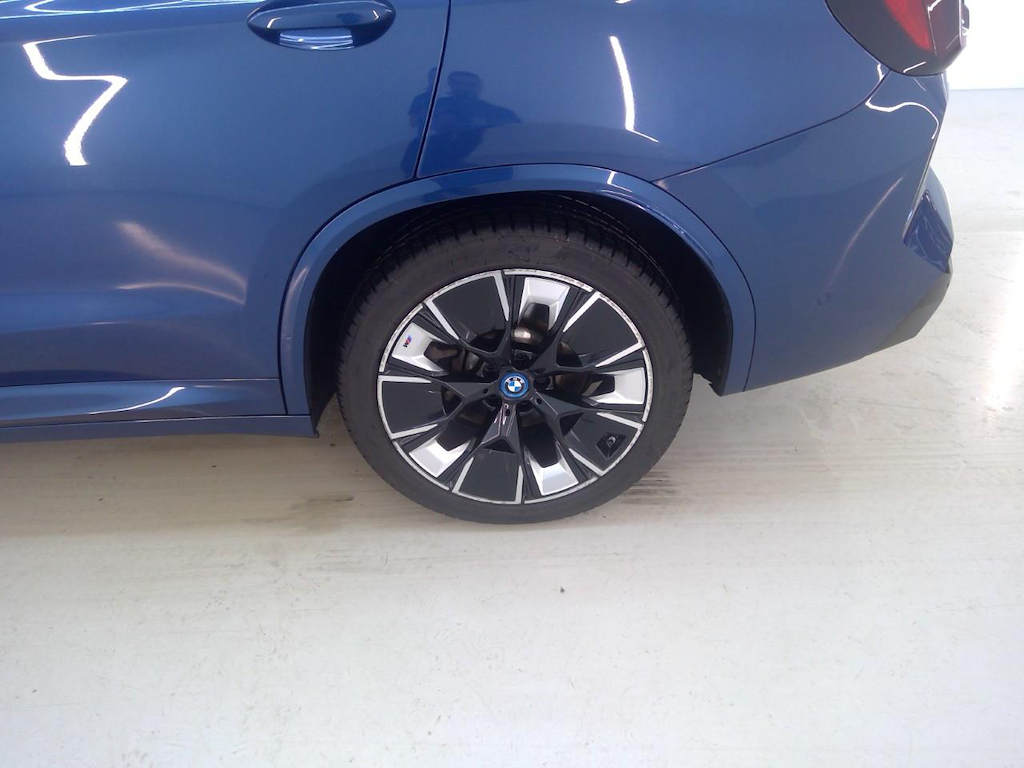 Foto 32 van BMW ix3
