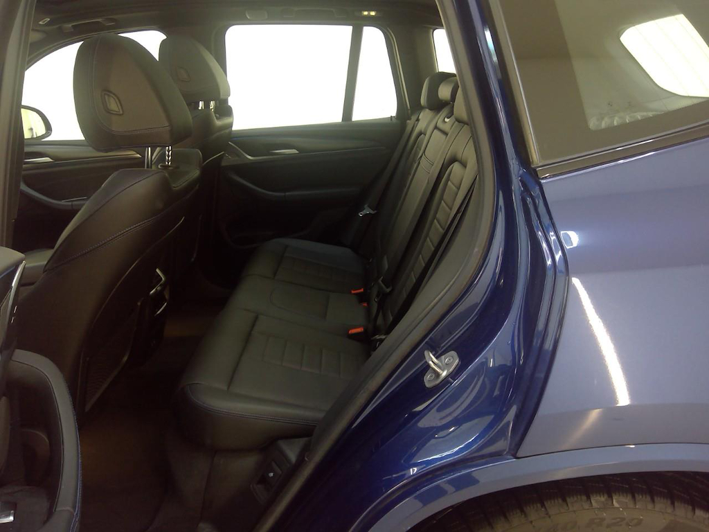 Foto 9 van BMW ix3