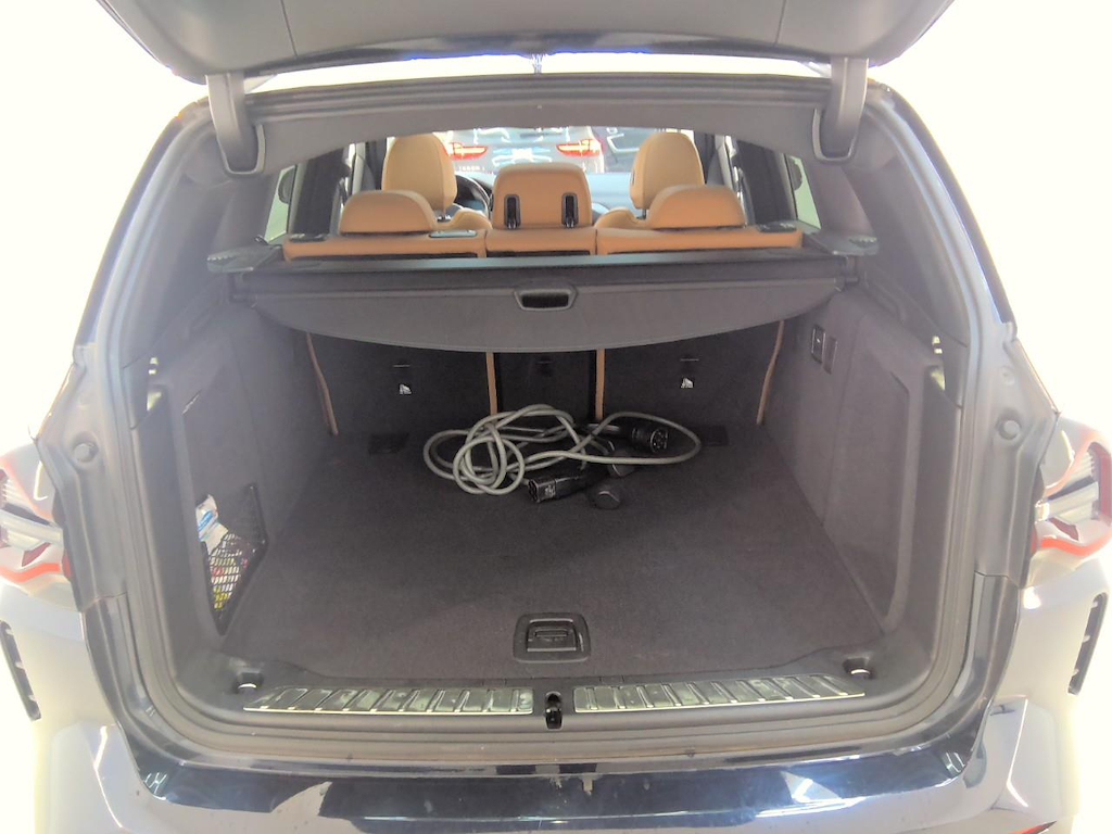 Foto 10 van BMW ix3