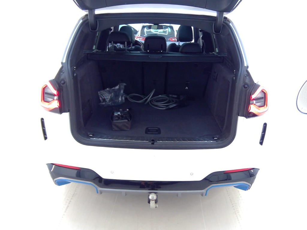 Foto 10 van BMW ix3