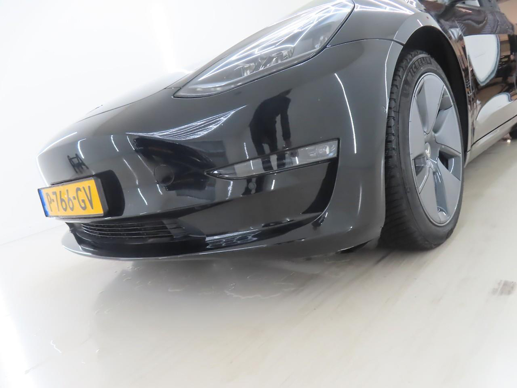 Foto 28 van Tesla Model 3