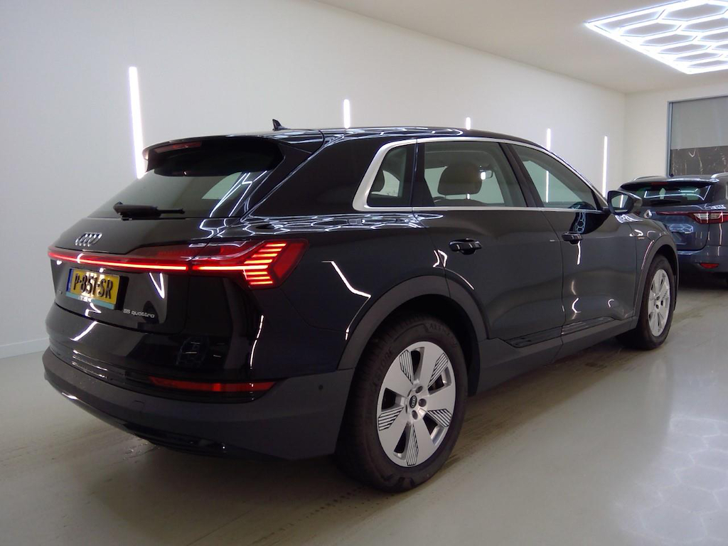 Foto 3 van Audi e-tron