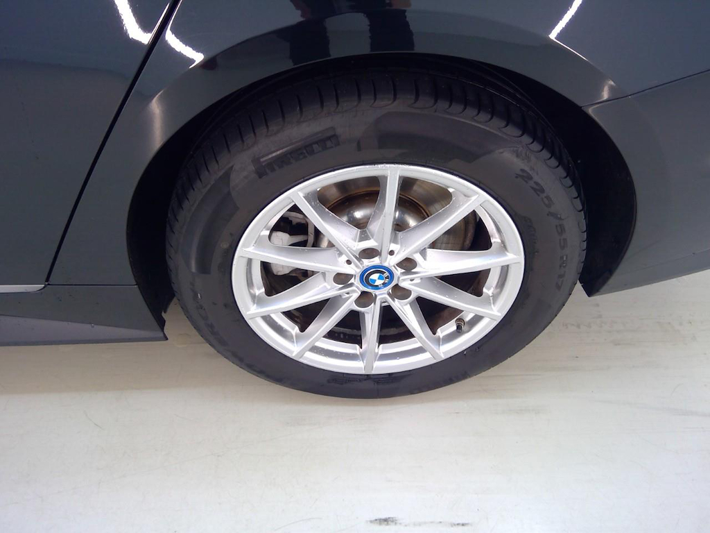 Foto 11 van BMW i4