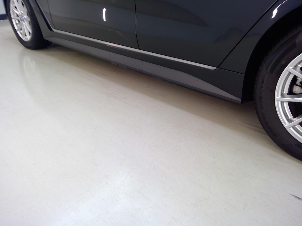 Foto 11 van BMW i4