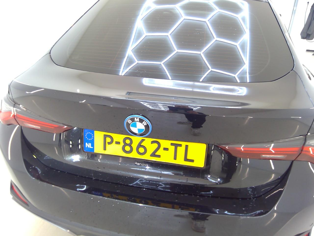 Foto 23 van BMW i4
