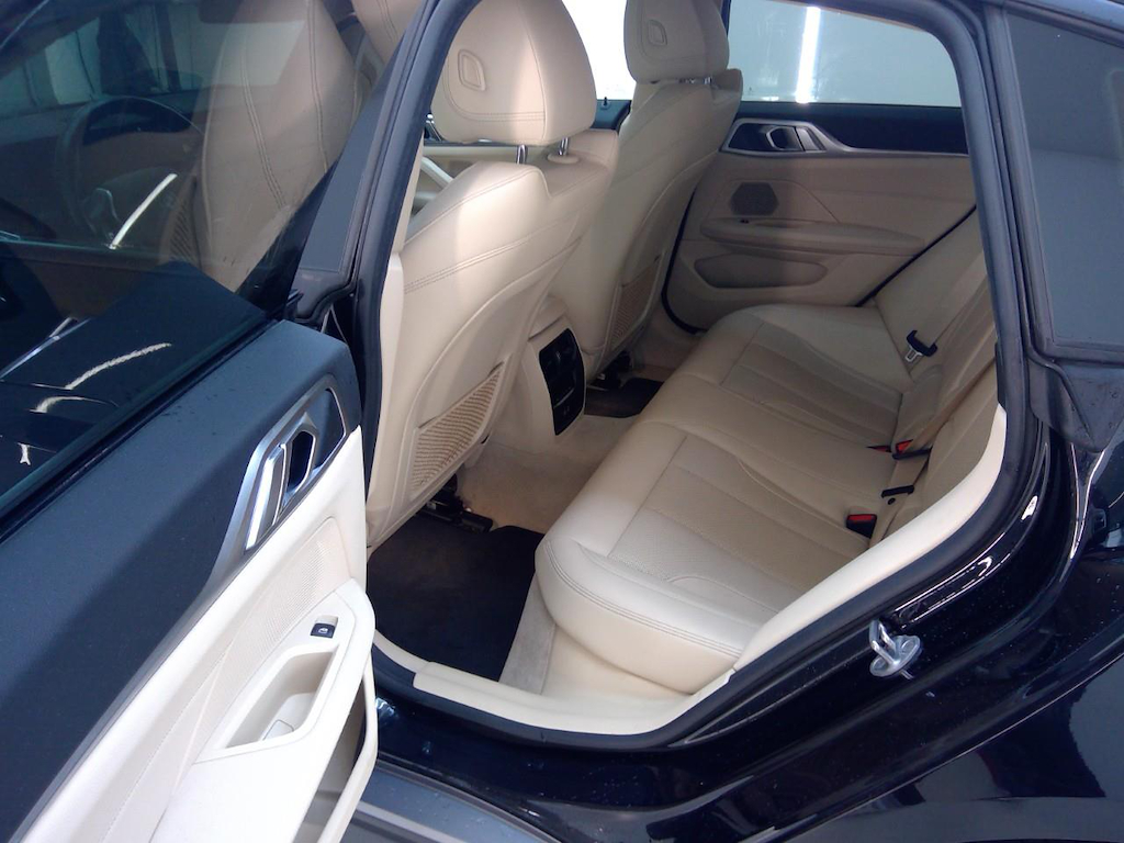 Foto 9 van BMW i4