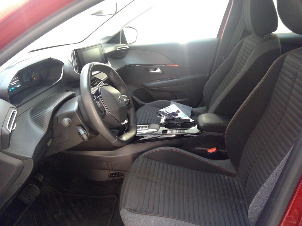 Foto 7 van Peugeot E-208
