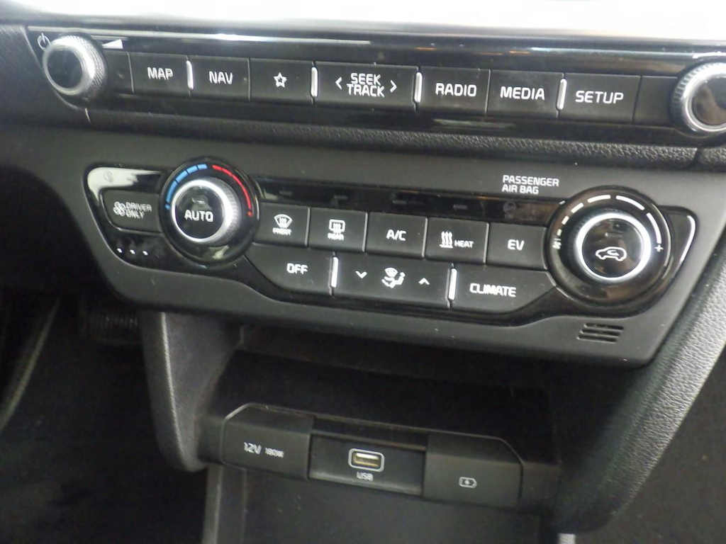 Photo 24 of Kia Niro