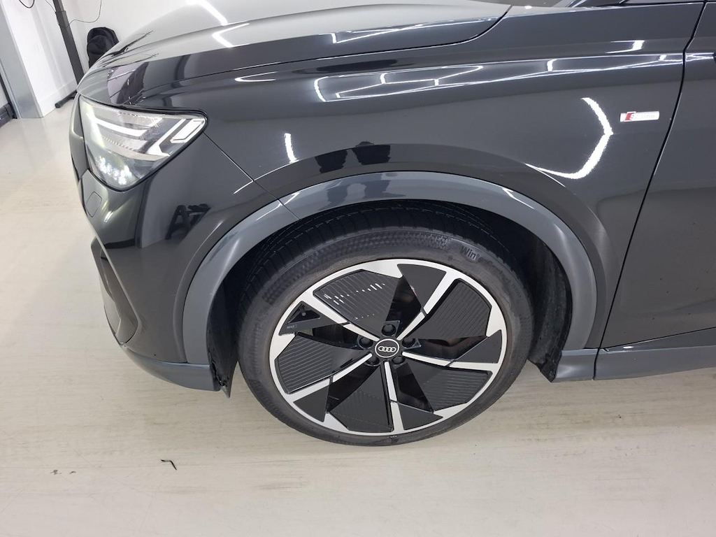 Foto 24 van Audi Q4 e-tron