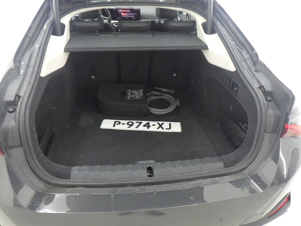 Foto 9 van BMW i4