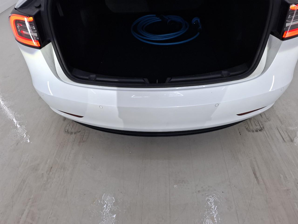Foto 32 van Tesla Model 3