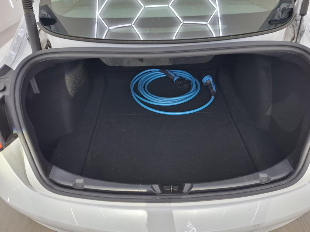 Foto 10 van Tesla Model 3