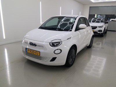 Kaufe FIAT 500e bei Ayvens Carmarket