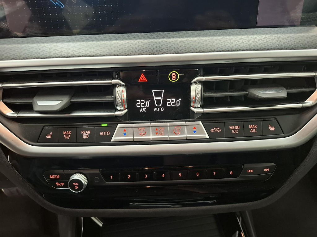 Foto 13 van BMW ix3