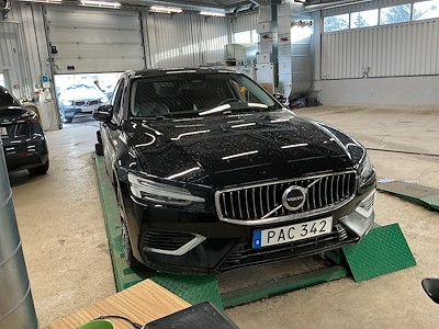 Köp VOLVO V60 på Ayvens Carmarket
