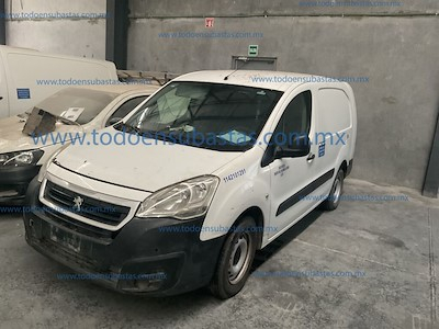 Acquista PEUGEOT PEUGEOT PARTNER a Ayvens Carmarket