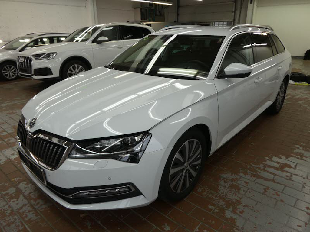 Skoda Superb 2.0 TDI 110KW STYLEDSG-7 COMBI