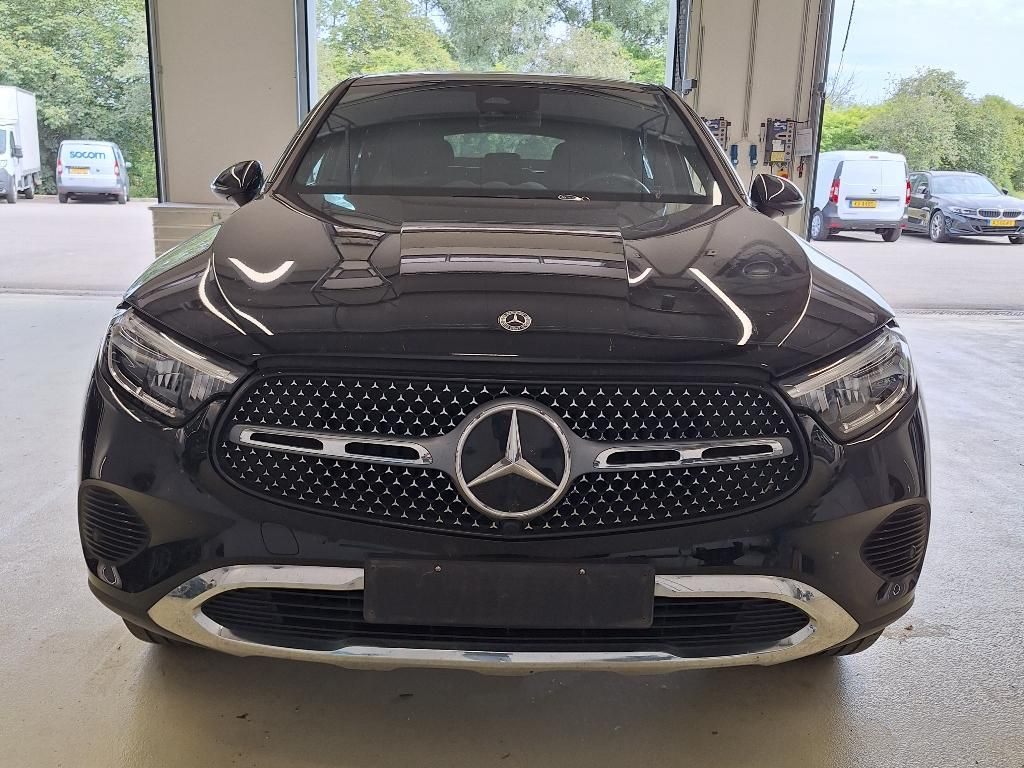 Mercedes-Benz GLC Coupe 300 DE PHEV 4MATIC 197CV LUXURY LINE, GPS, PDC, Panoramic sunroof
