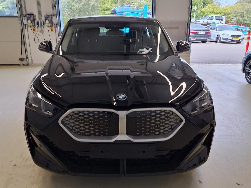 BMW iX2 67KWH EDRIVE20 150KW 204CV GPS, PDC, Speed Limiter,