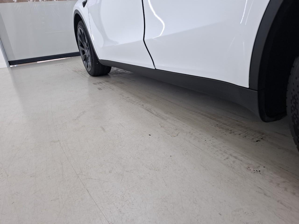 Foto 14 van Tesla Model Y