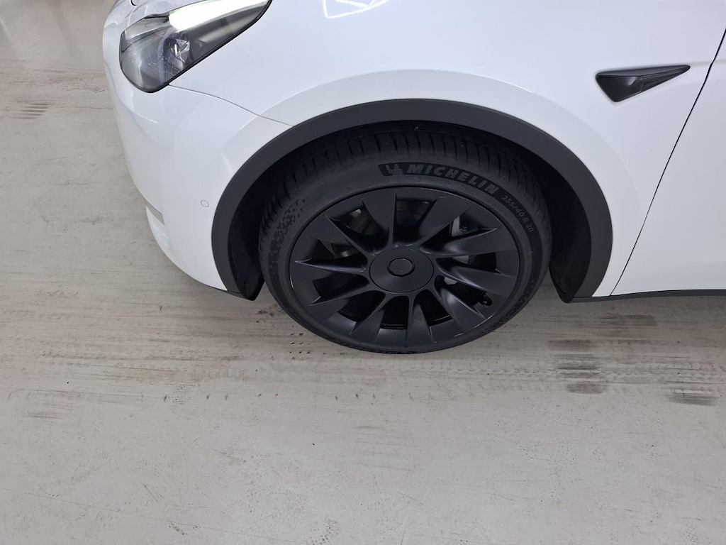 Foto 27 van Tesla Model Y
