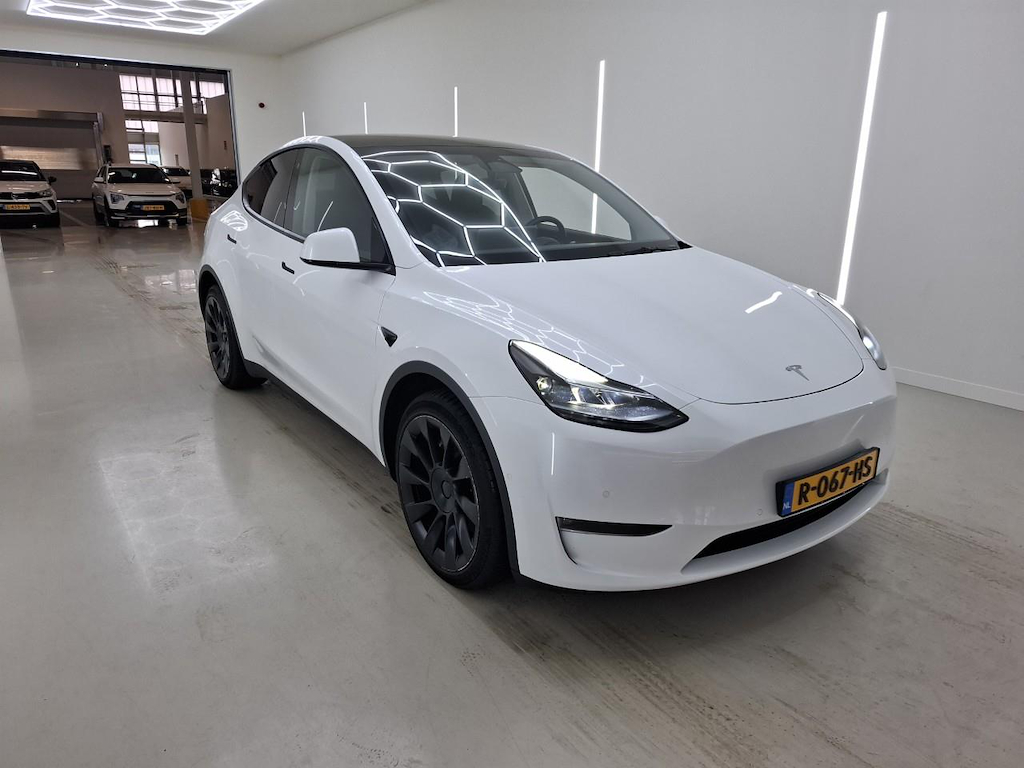 Foto 6 van Tesla Model Y