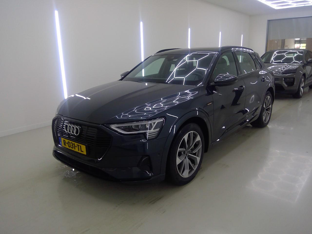Foto 2 van Audi e-tron