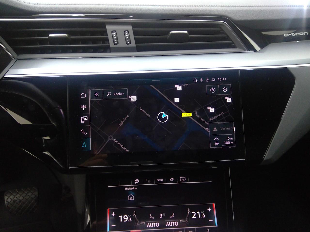 Foto 19 van Audi e-tron