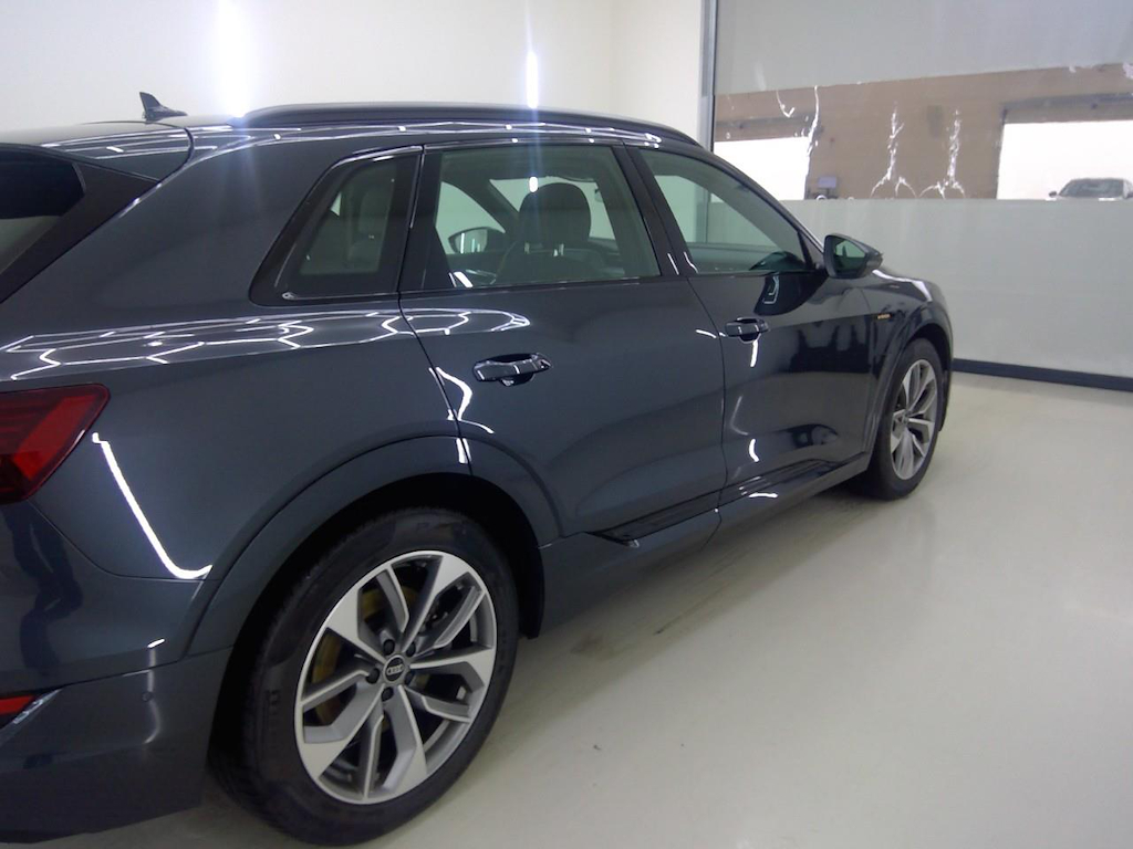 Foto 25 van Audi e-tron