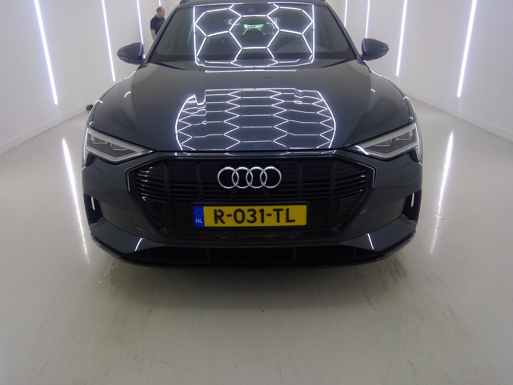 Foto 26 van Audi e-tron