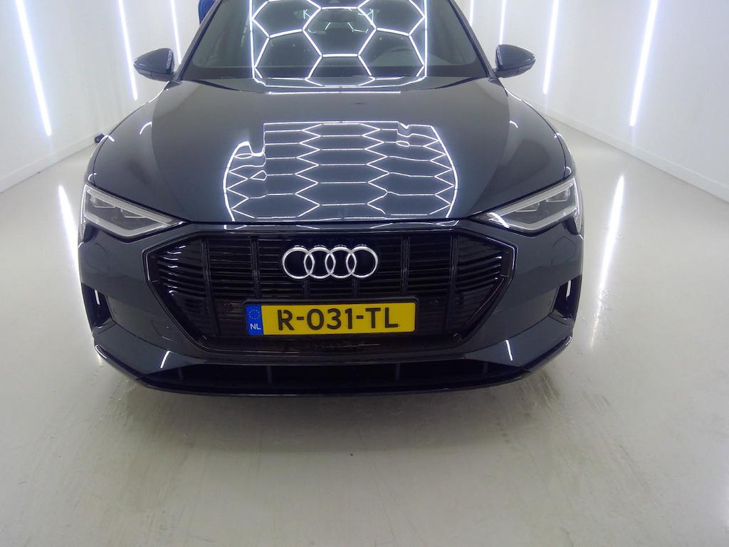 Foto 28 van Audi e-tron