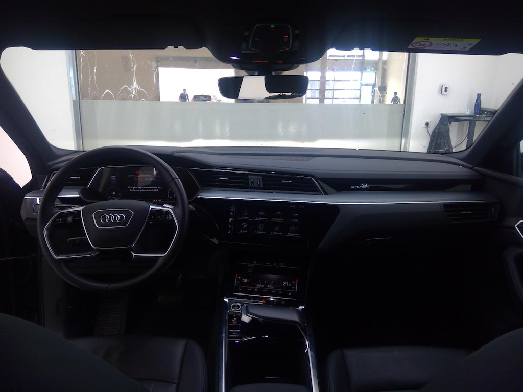 Foto 9 van Audi e-tron