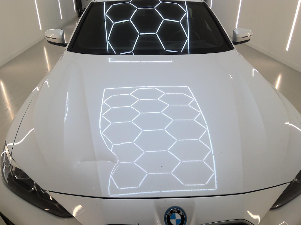 Foto 28 van BMW i4