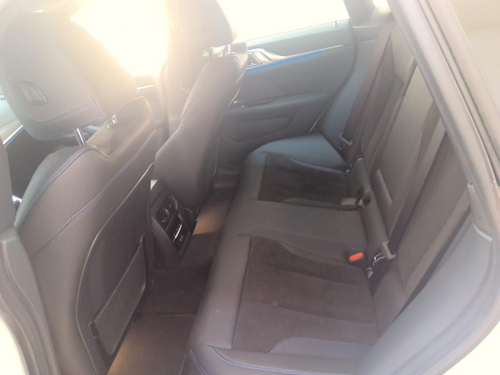 Foto 9 van BMW i4