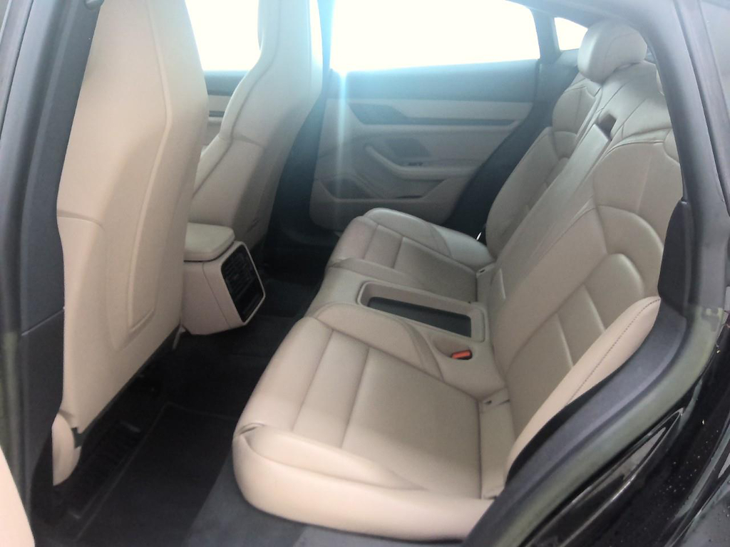 Foto 8 van Porsche Taycan