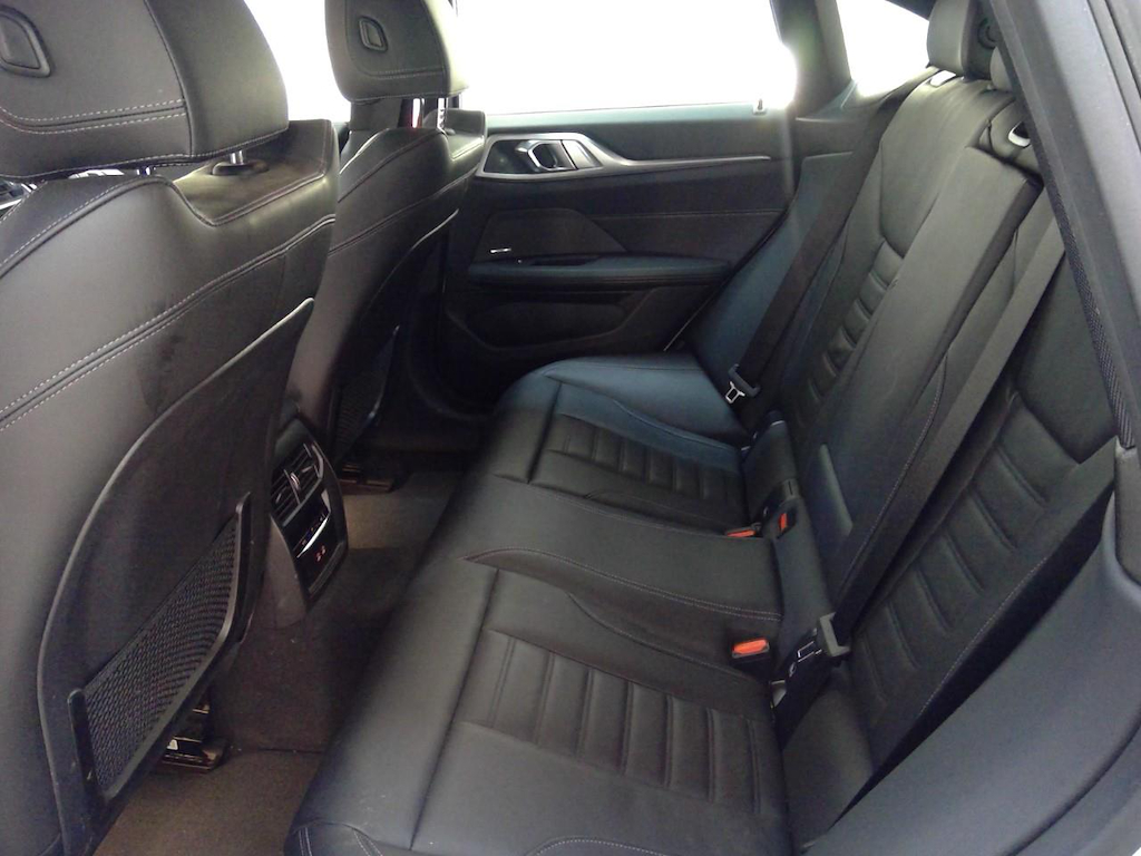 Foto 7 van BMW i4