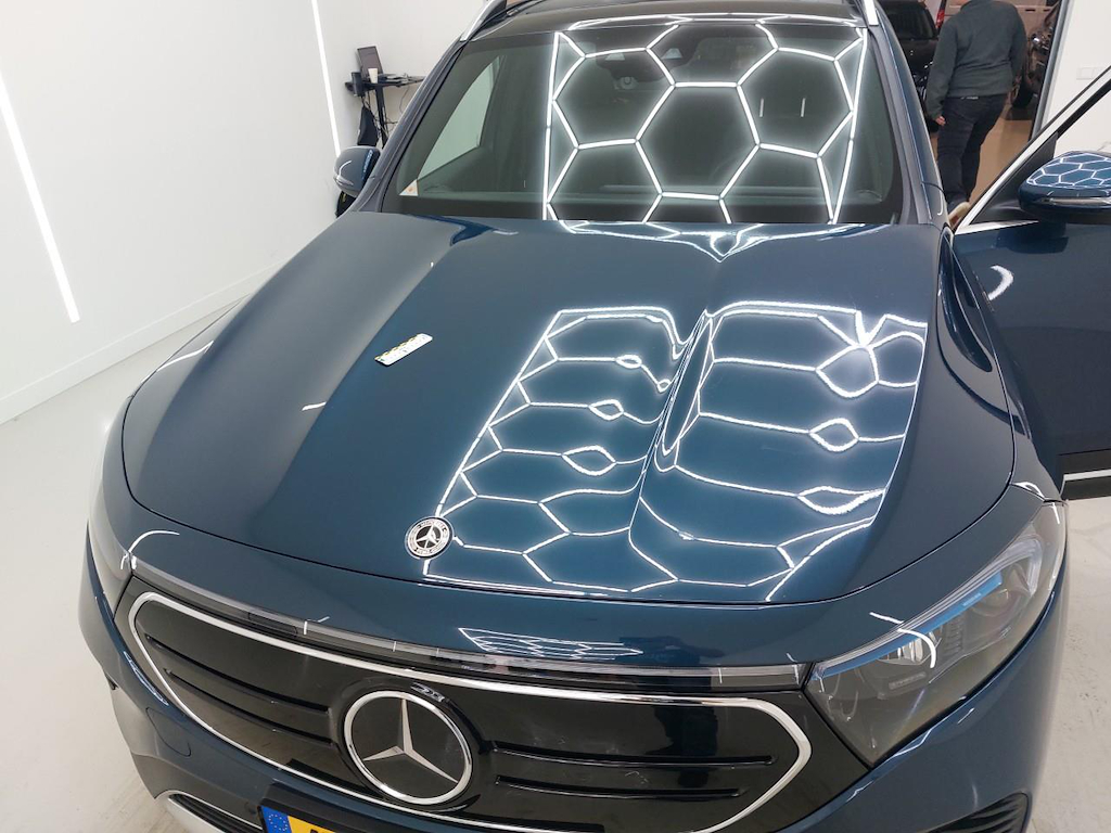 Foto 48 van Mercedes EQB