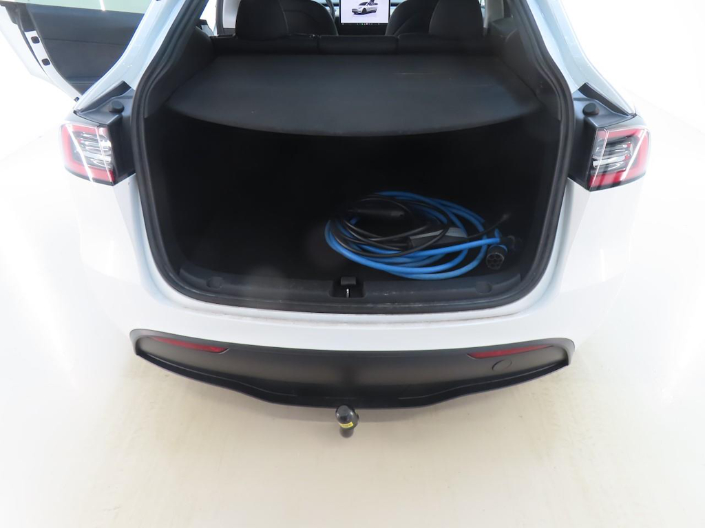 Foto 10 van Tesla Model Y